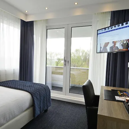 De Zoete Inval 4*