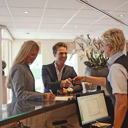 Ξενοδοχείο De Zoete Inval 4*