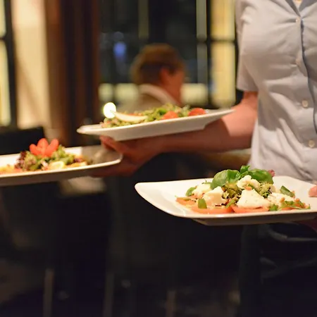 Ξενοδοχείο De Zoete Inval 4*