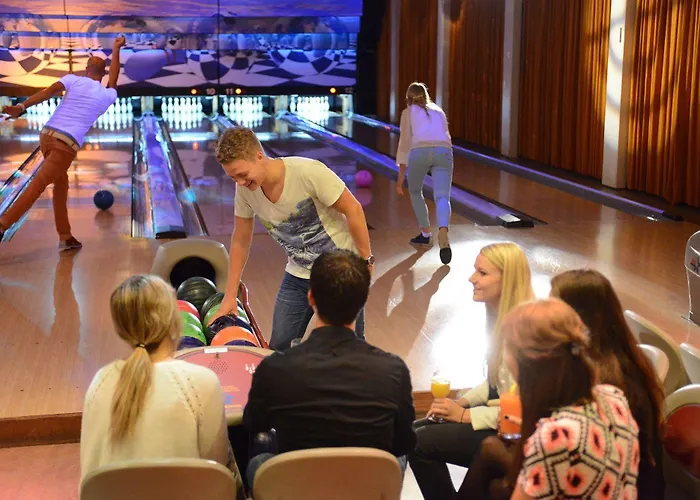 ホテル De Zoete Inval 4*