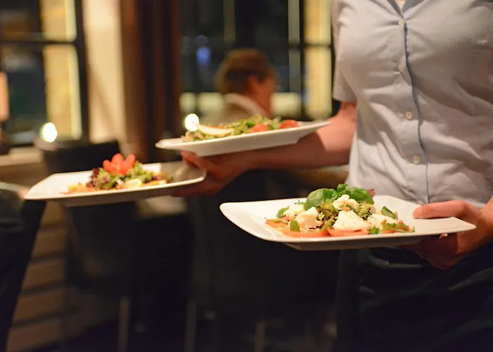 ホテル De Zoete Inval 4*